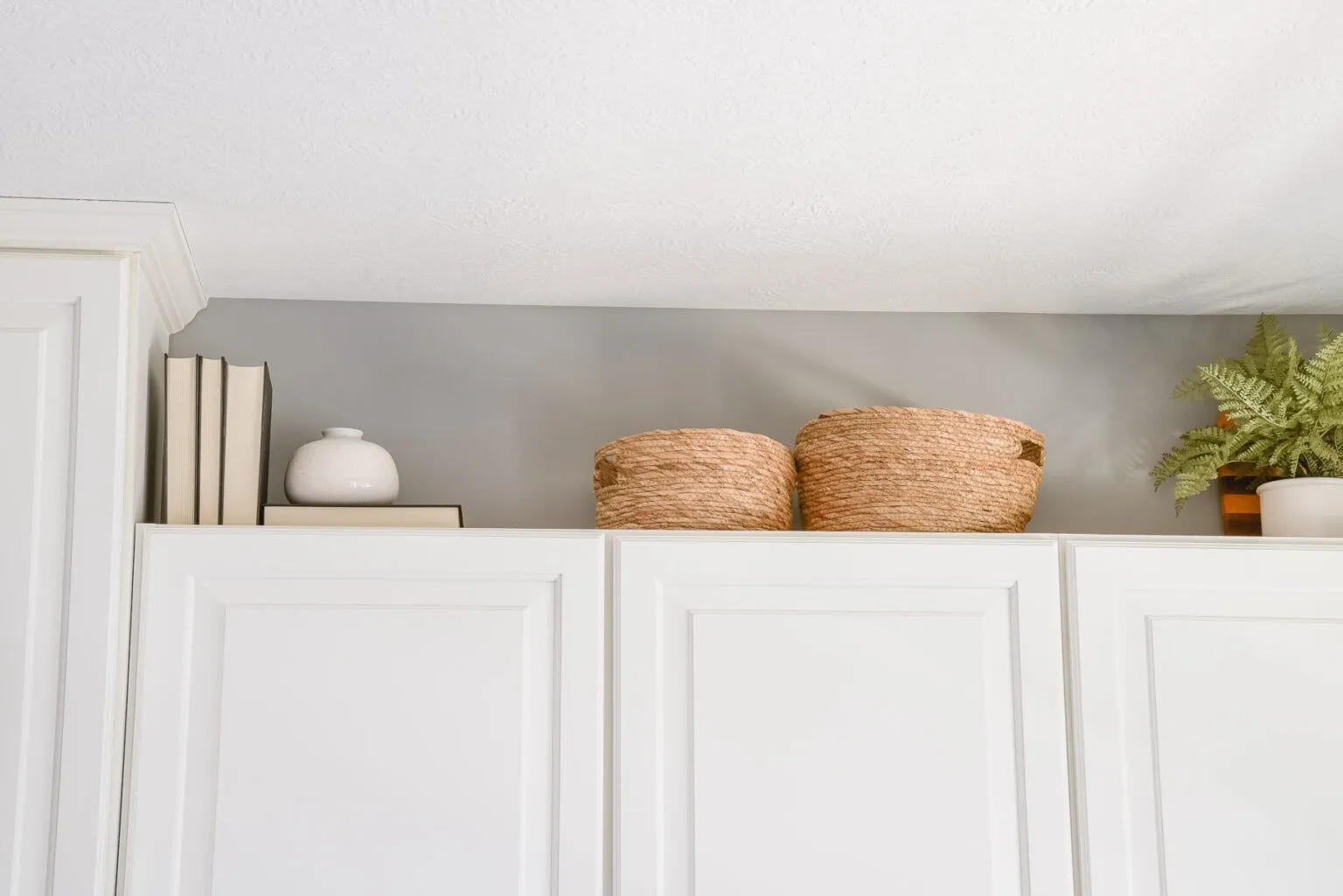 14119 kitchen lighting