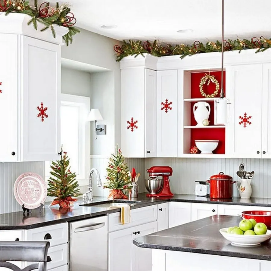 14144 christmas kitchen decor idea5
