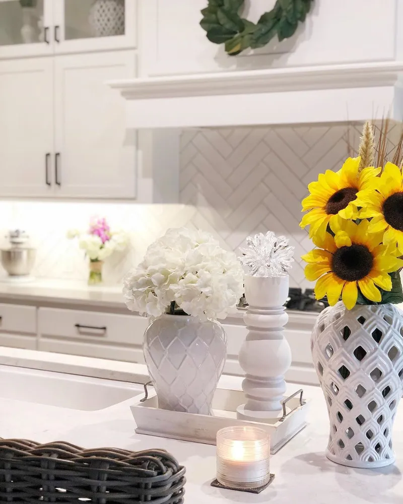 /img/14177-sunflower-kitchen-inspiration.webp