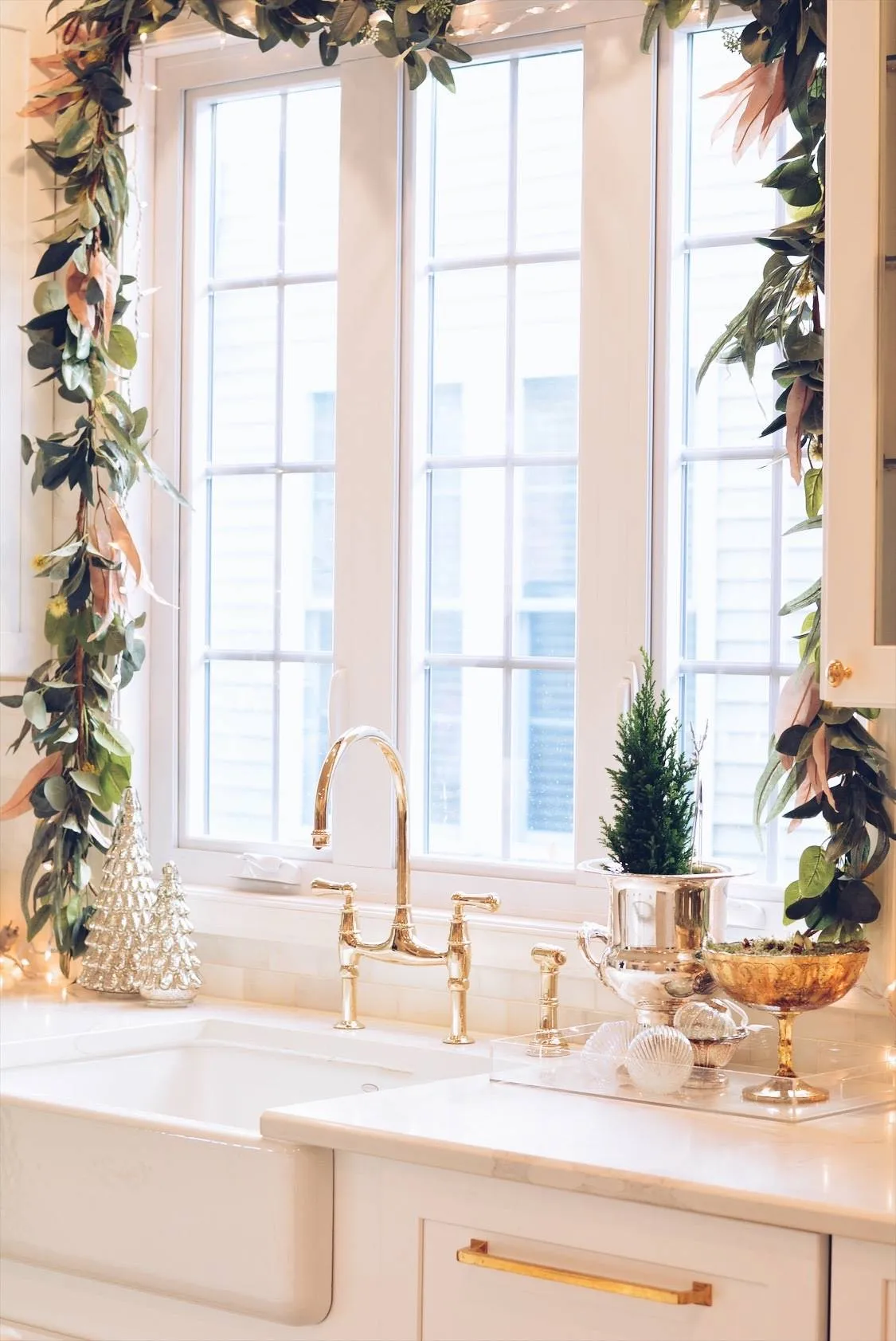 14209 christmas kitchen island