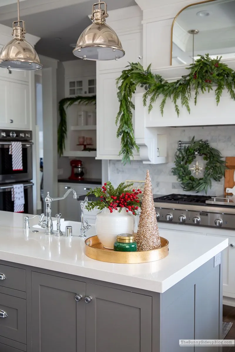 14224 christmas kitchen island