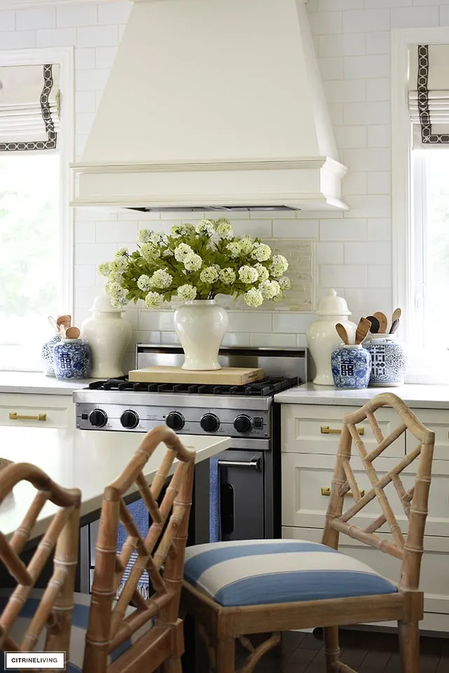 14339 summer kitchen cafe inspiration